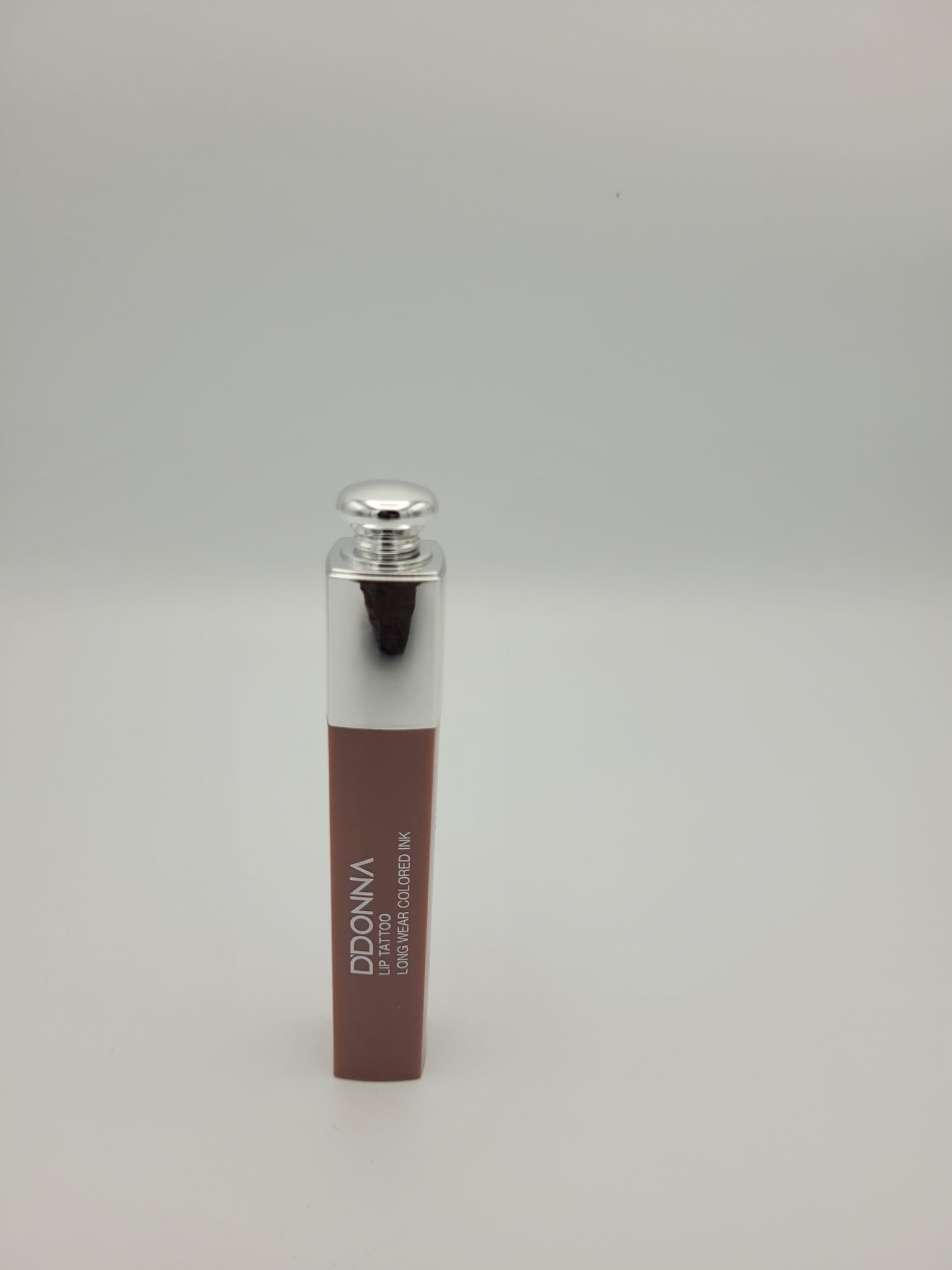 lip tattoo long wear d'donna 1